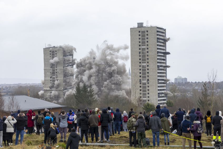Wyndford tower blocks coming down