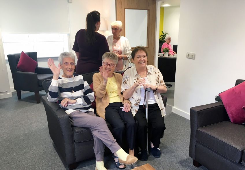 Tenants at 415 Nitshill Road