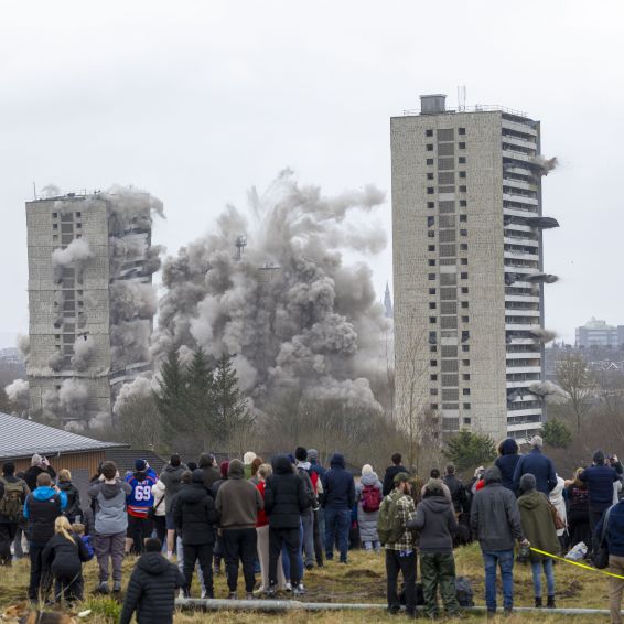 Wyndford tower blocks coming down