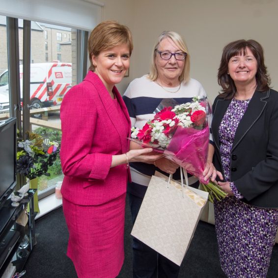 First Minister visits tenants at new GHA homes